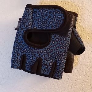 MELISSA GORGA vented size Medium black-blue colors BPD